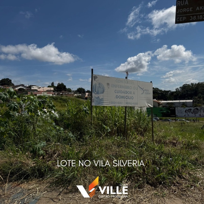 Lote à venda no Vila Silvéria: 