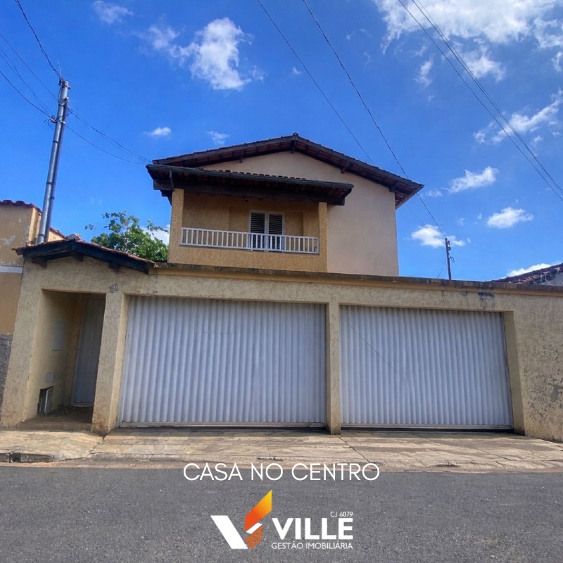 Casa à venda no Centro: 