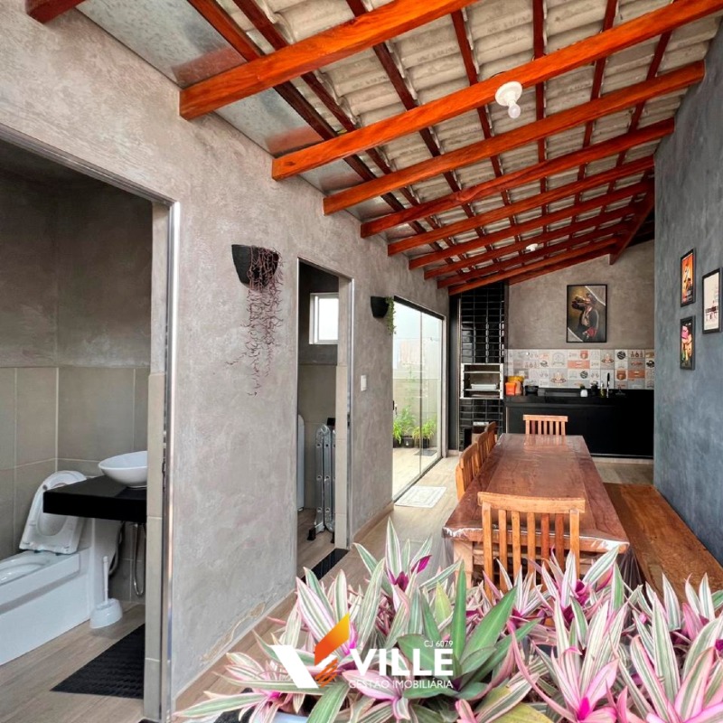 Casa à venda no Portal do Camburi: 