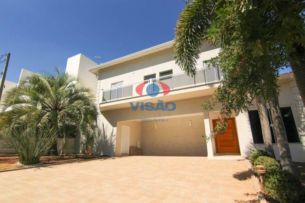 Casa em Condomínio à Venda Villa 4 Quartos, 4 Vagas Vila