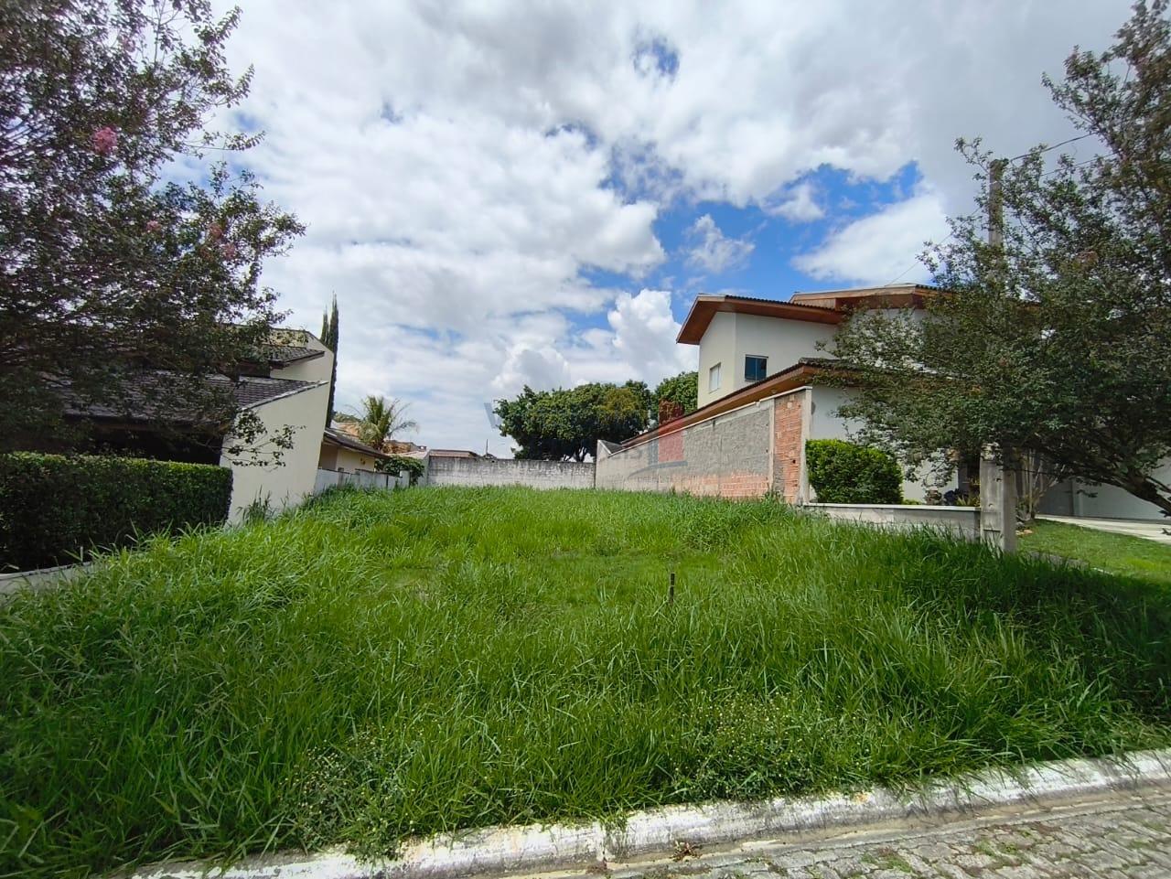 Lote em condomínio à venda no Jardim dos Estados: 