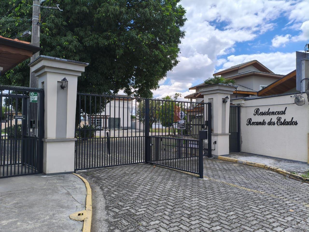 Lote em condomínio à venda no Jardim dos Estados: 