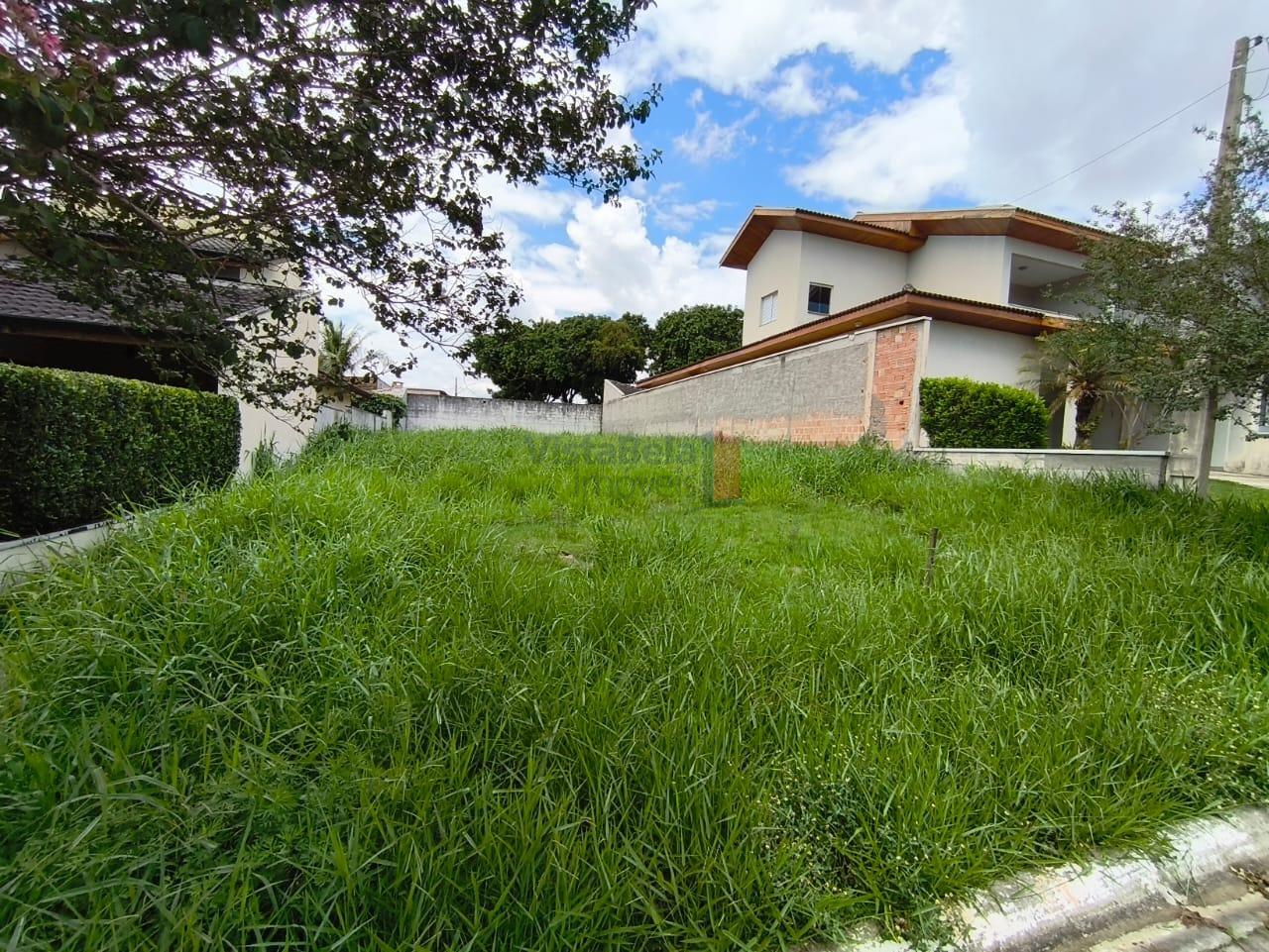 Lote em condomínio à venda no Jardim dos Estados: 12 X 30