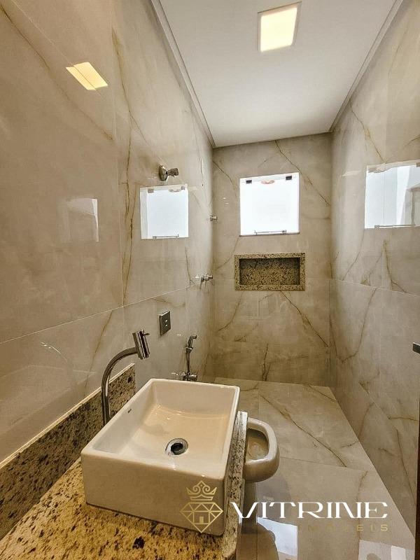 Casa à venda no Jardim das Oliveiras: 