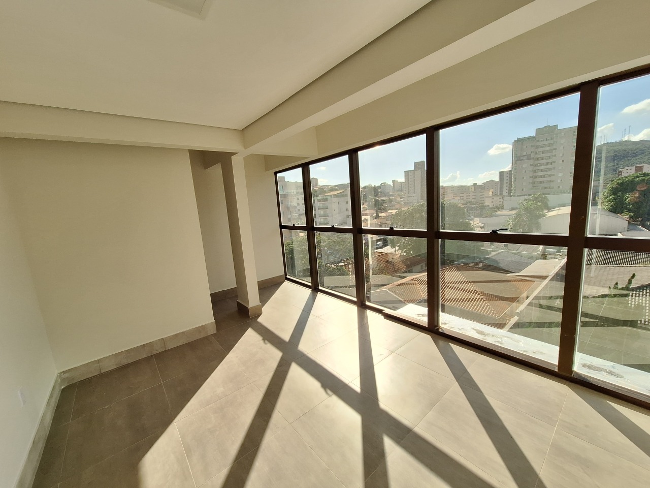 ANDAR CORRIDO para aluguel no CENTRO: 