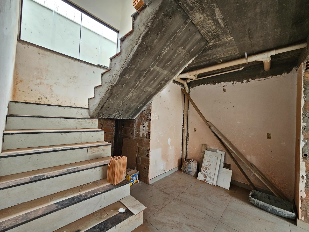 APTO COBERTURA à venda no SION: 