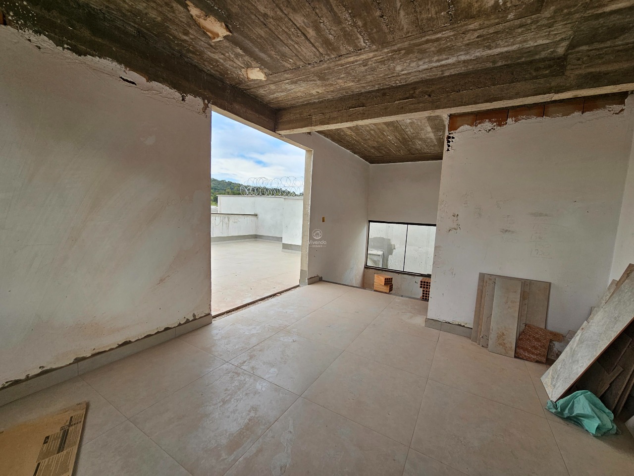 APTO COBERTURA à venda no SION: 