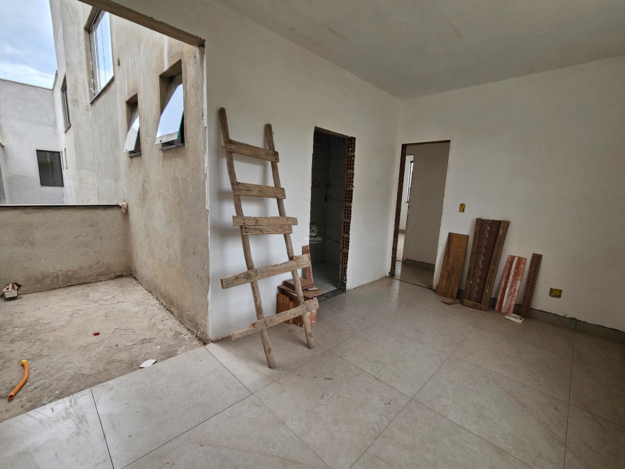 APTO COBERTURA à venda no SION: 