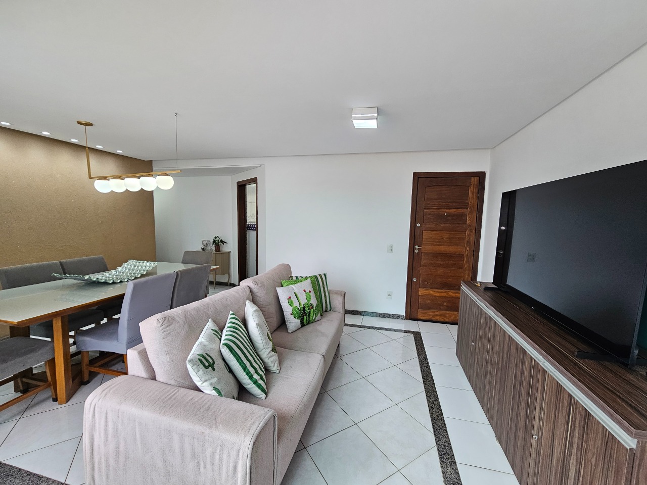 APARTAMENTO à venda no GRAÇAS: 