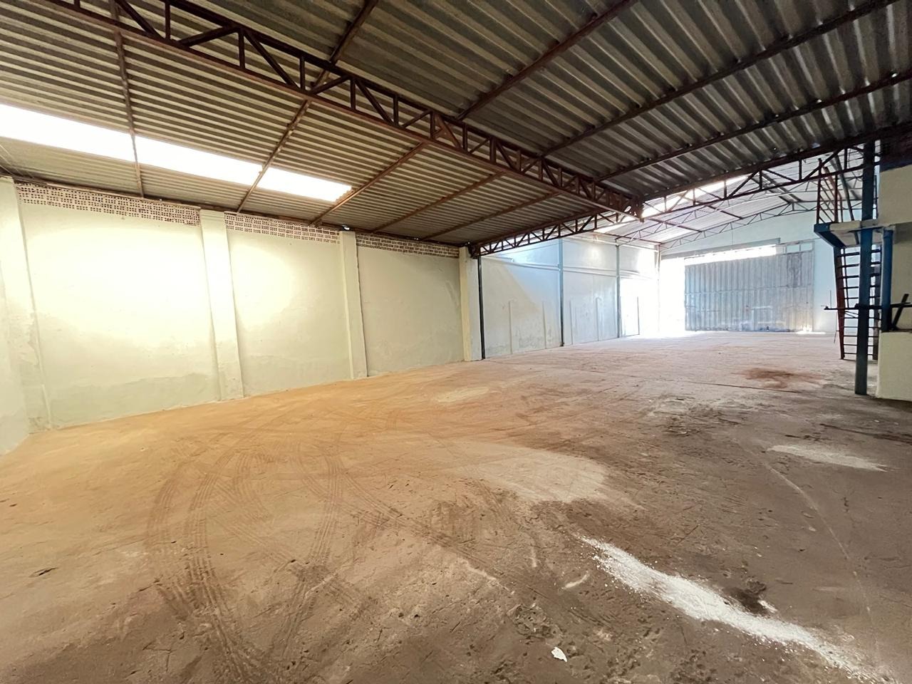 GALPAO para aluguel no UNIVERSITARIO: 