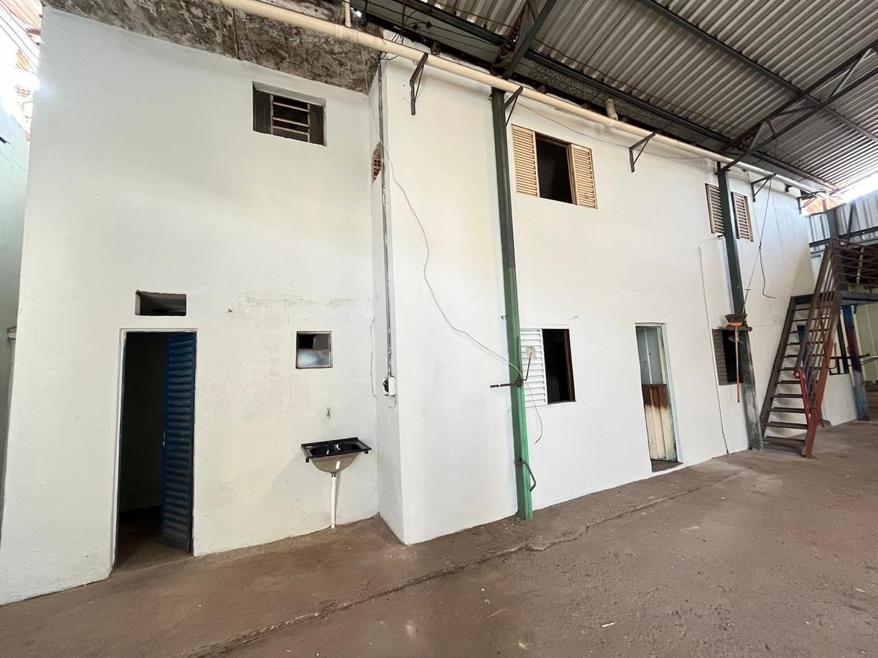 GALPAO para aluguel no UNIVERSITARIO: 