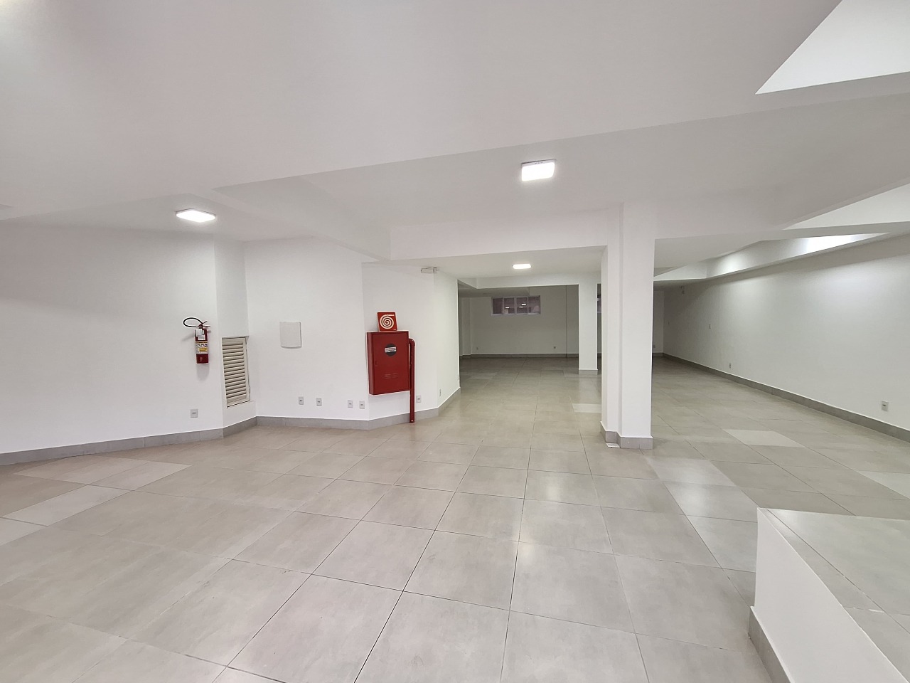 LOJA para aluguel no CENTRO: 