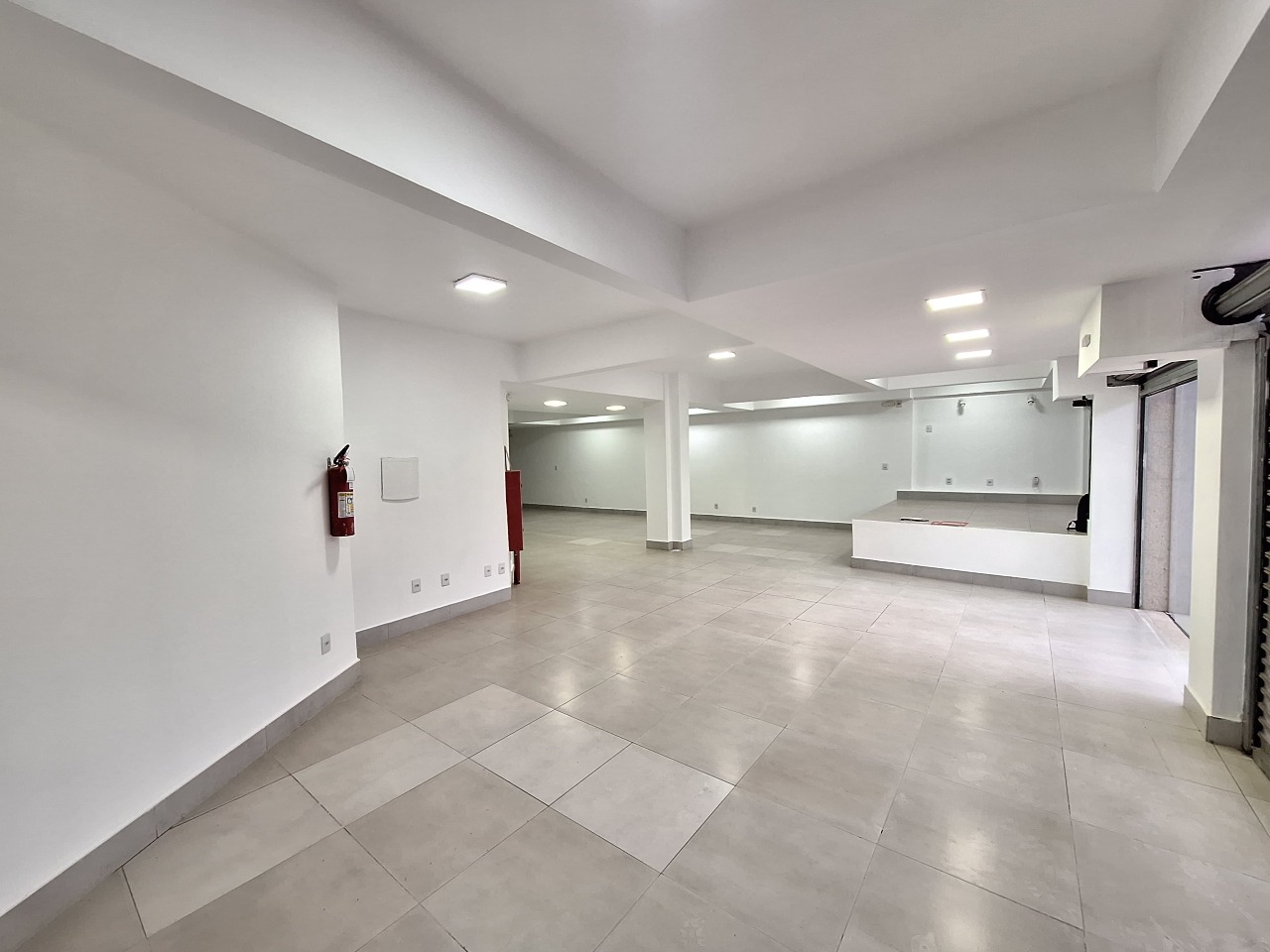 LOJA para aluguel no CENTRO: 