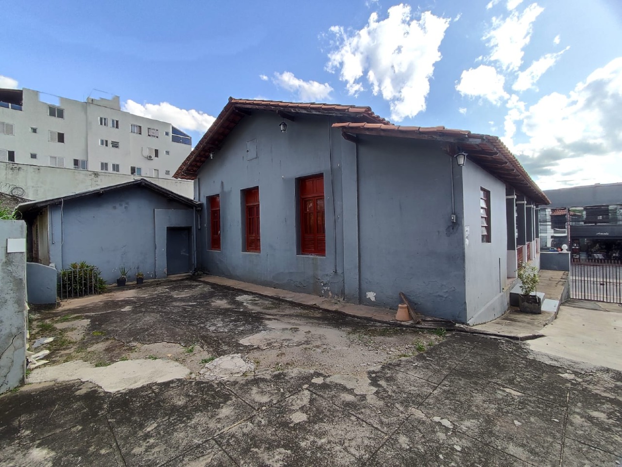 CASA para aluguel no CENTRO: 