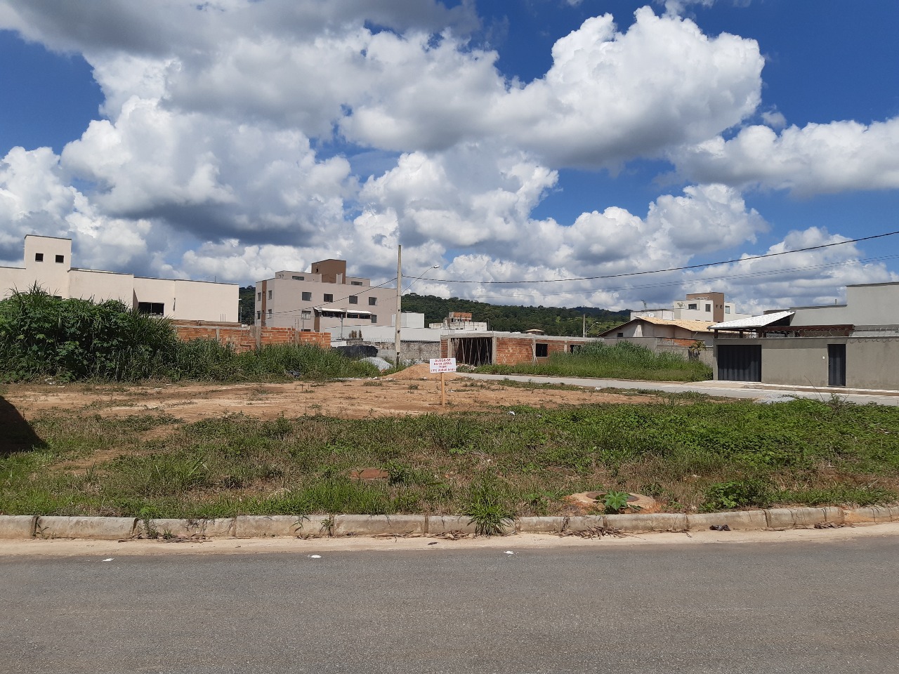 LOTE para aluguel no SION: 