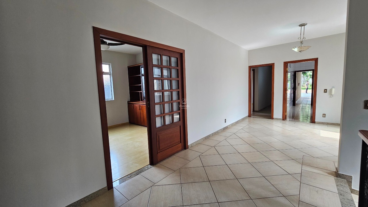 CASA à venda no CERQUEIRA LIMA: 