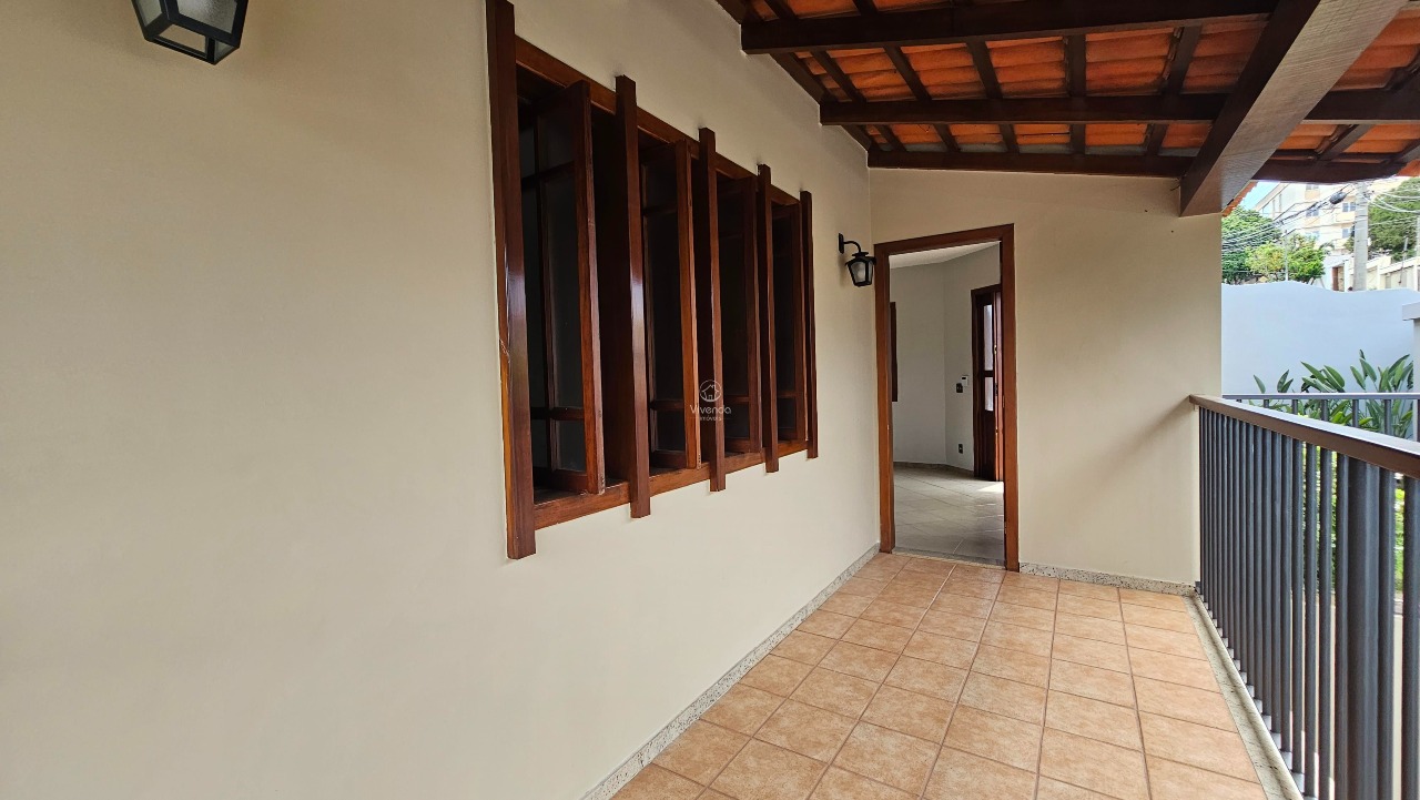 CASA à venda no CERQUEIRA LIMA: 