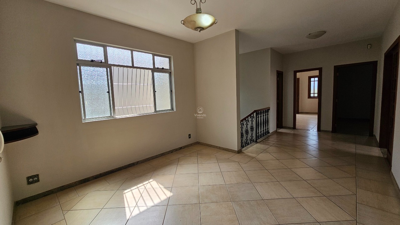 CASA à venda no CERQUEIRA LIMA: 