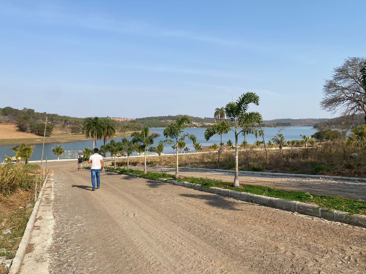 LOTE à venda no Condomínio Real Ville: 