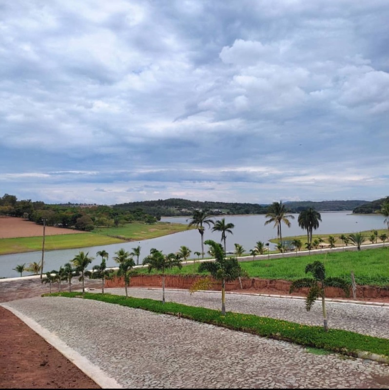 LOTE à venda no Condomínio Real Ville: 