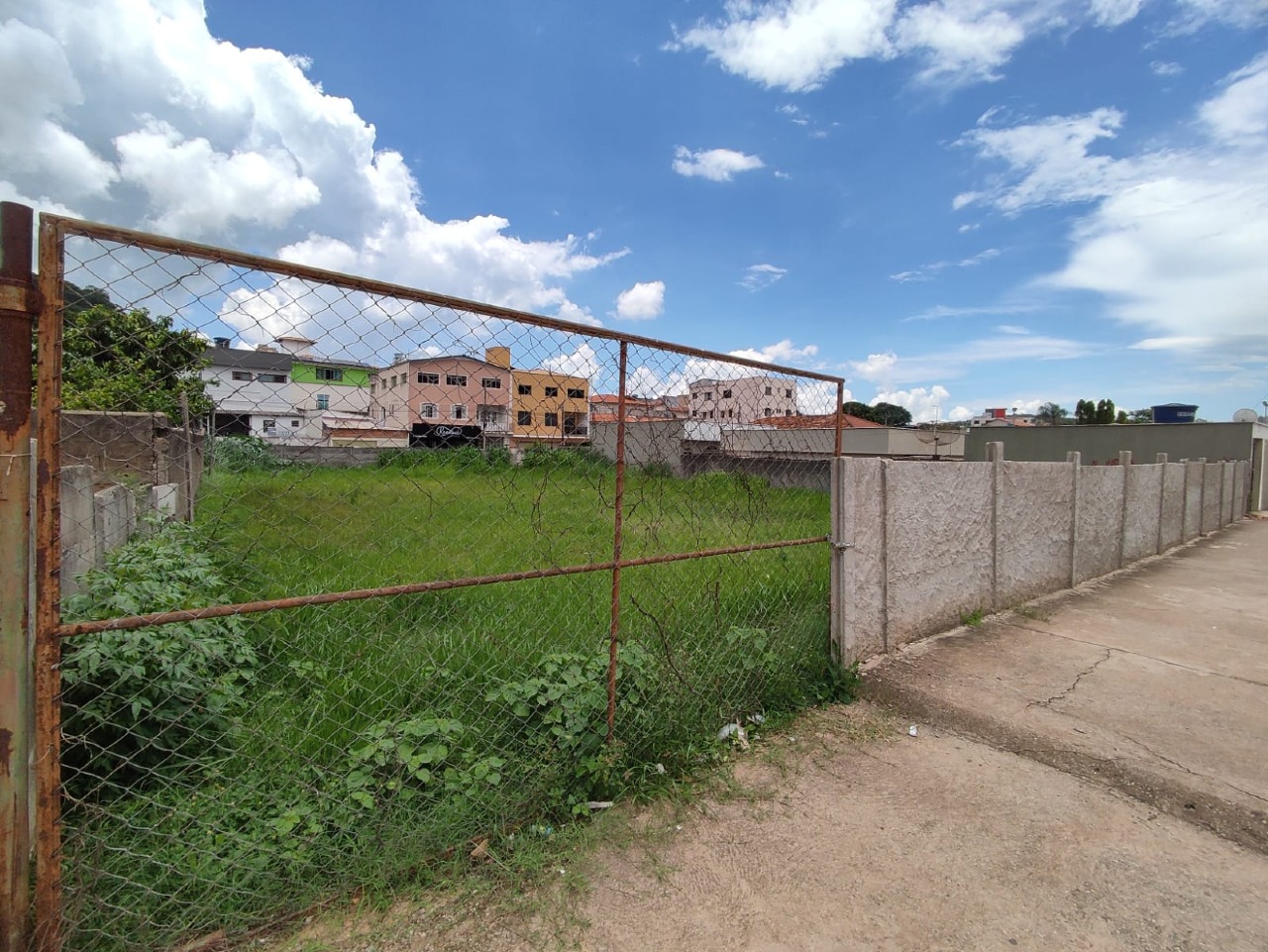LOTE para aluguel no GRAÇAS: 