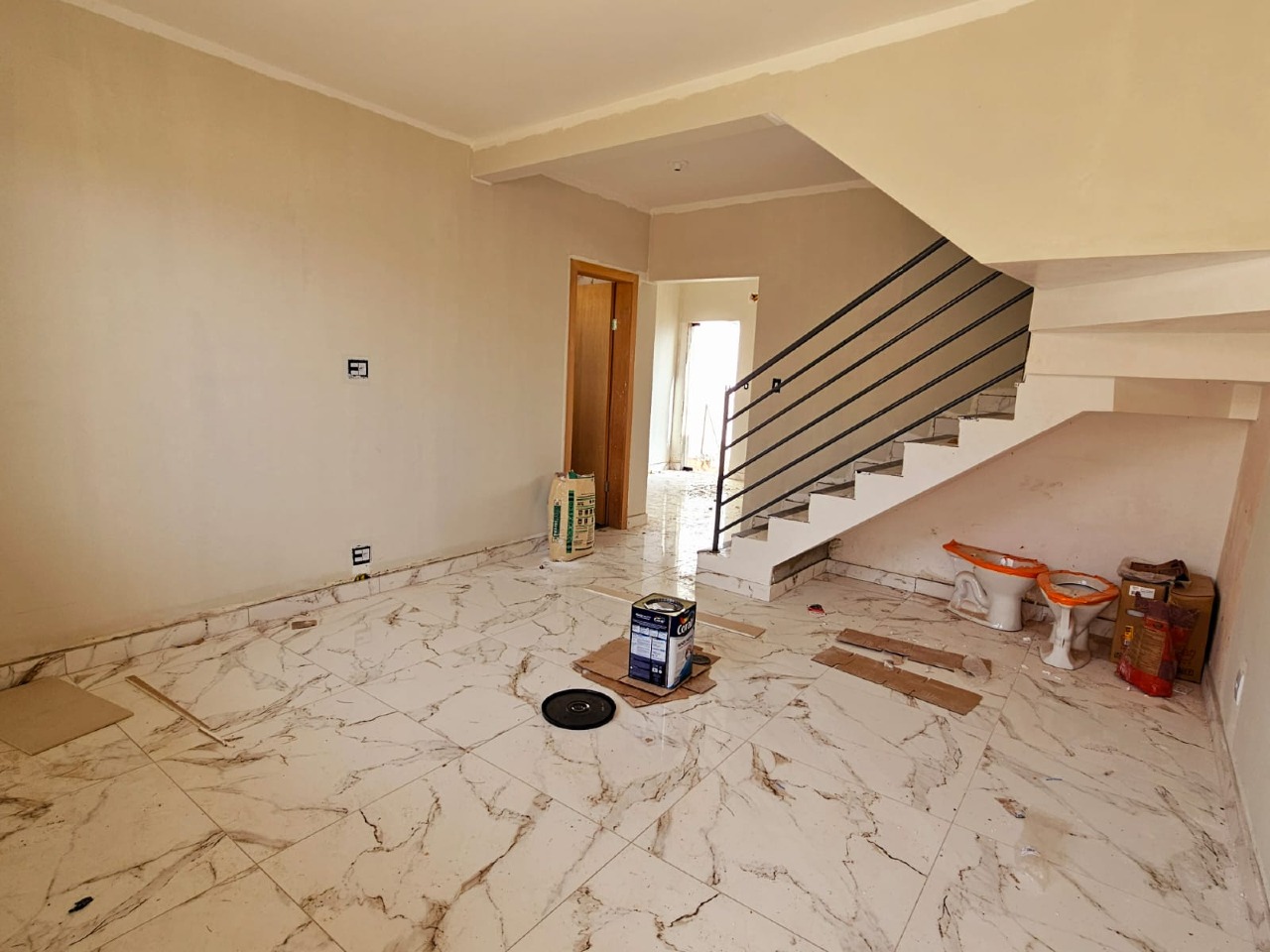 CASA à venda no AEROPORTO: 