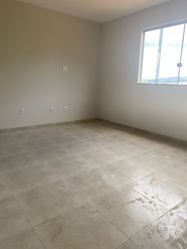 APARTAMENTO COM AREA à venda no TROPICAL: 