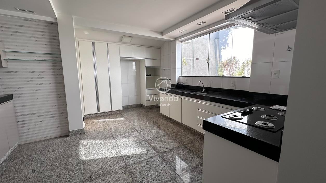 APTO COBERTURA à venda no CENTRO: 