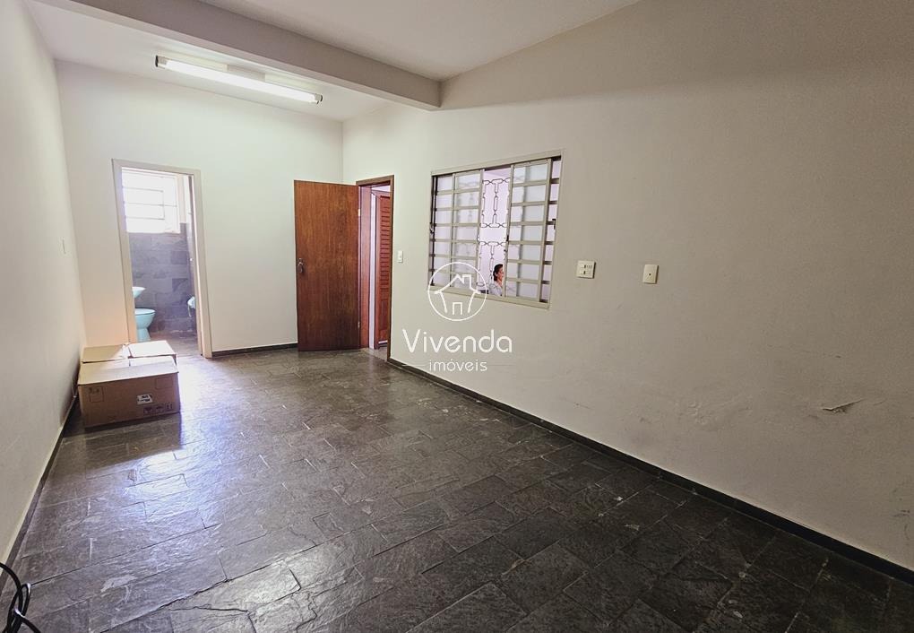 CASA à venda no CENTRO: 