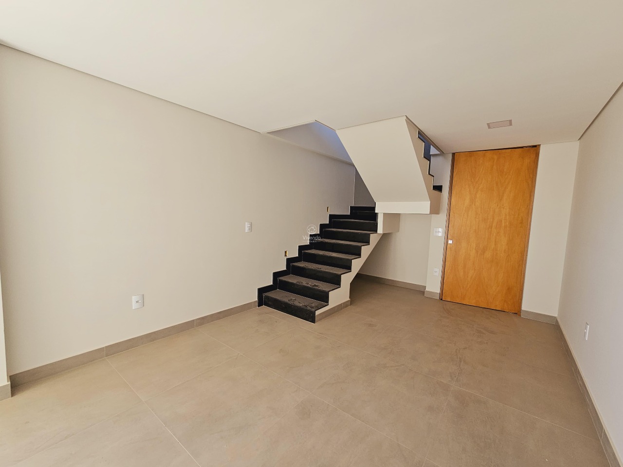 APTO COBERTURA à venda no NOGUEIRINHA: 