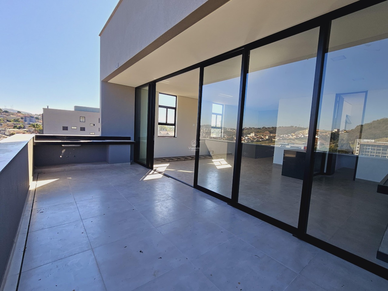 APTO COBERTURA à venda no NOGUEIRINHA: 