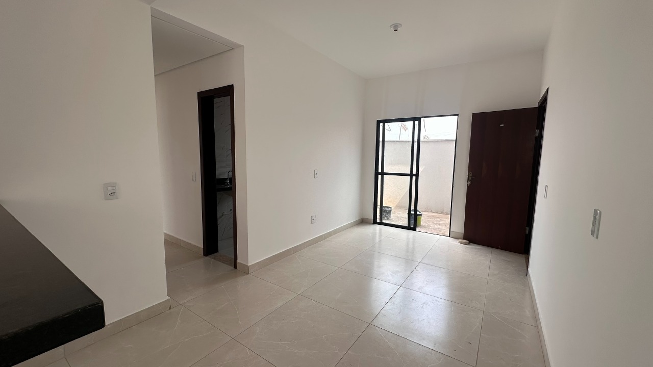 APARTAMENTO COM AREA à venda no Parque Jardim Santanense: 
