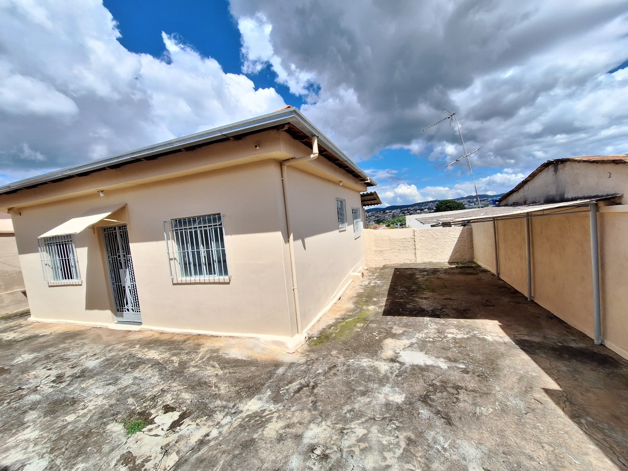 CASA à venda no Parque Jardim Santanense: 