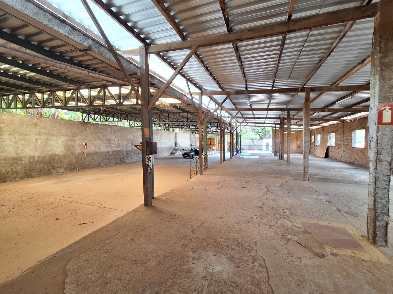 GALPAO para aluguel no CHACARA DO QUITAO: 