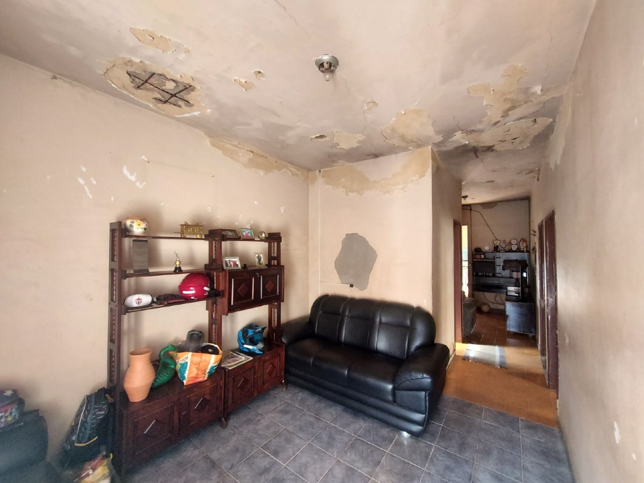 CASA à venda no CERQUEIRA LIMA: 