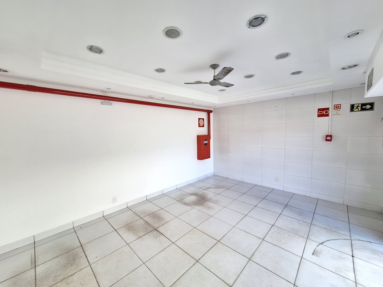 LOJA para aluguel no CENTRO: 