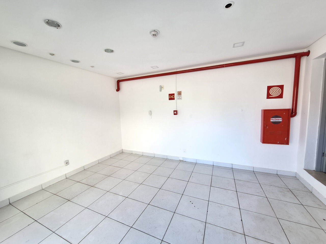 LOJA para aluguel no CENTRO: 