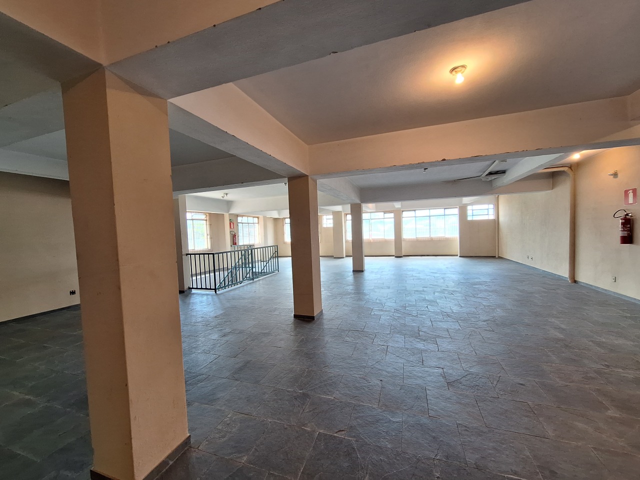 LOJA para aluguel no GRAÇAS: 