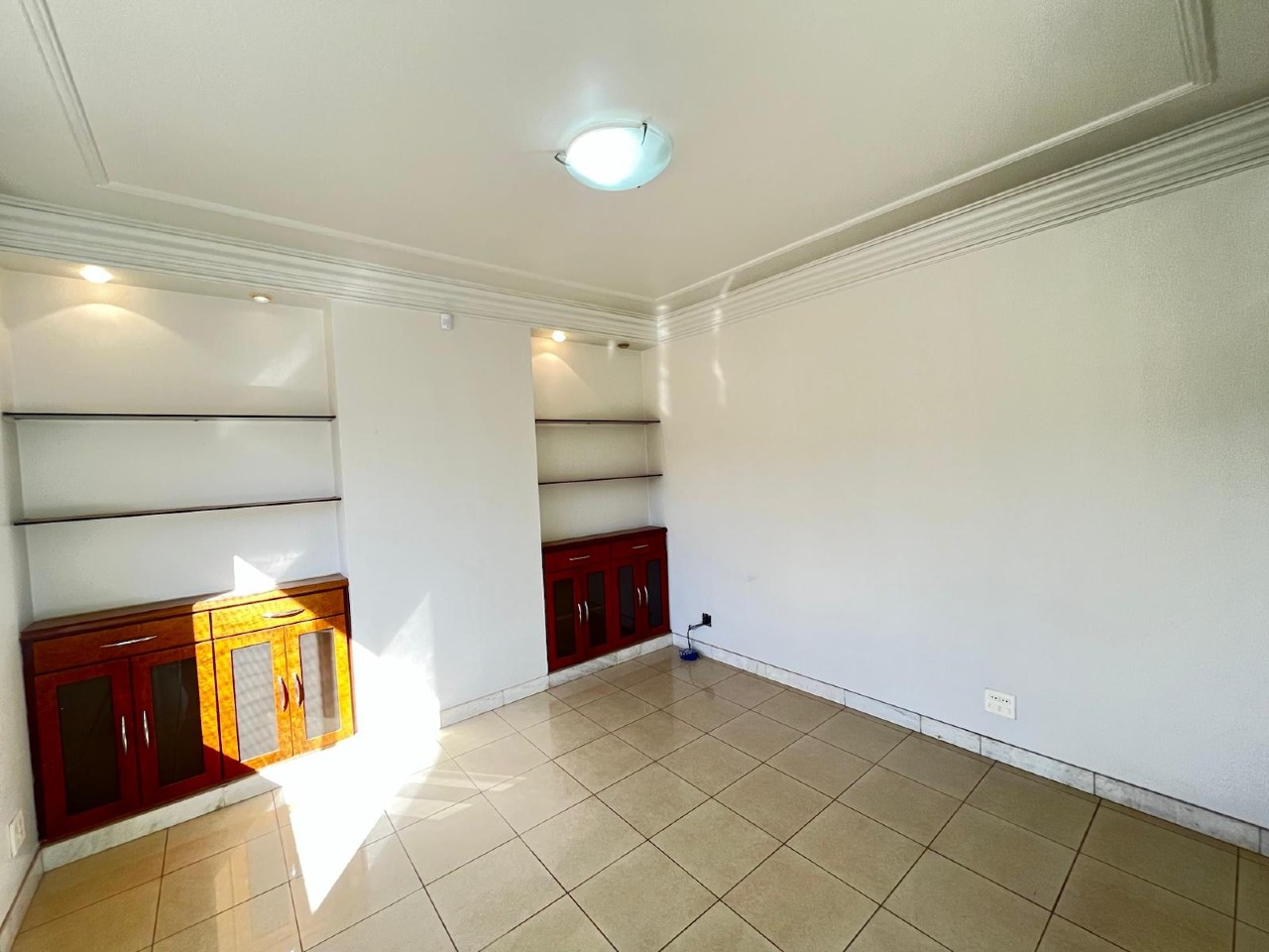 CASA à venda no CERQUEIRA LIMA: 