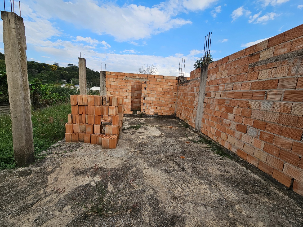 LOTE à venda no COND. ALPHAVILLE: 