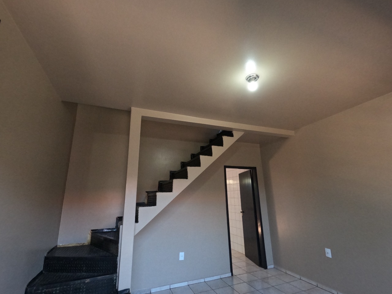 Sobrado para aluguel no Universitário: 