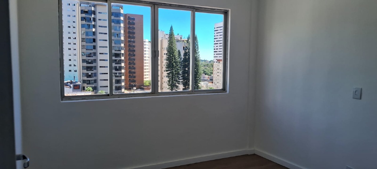 Apartamento para aluguel no Centro: 