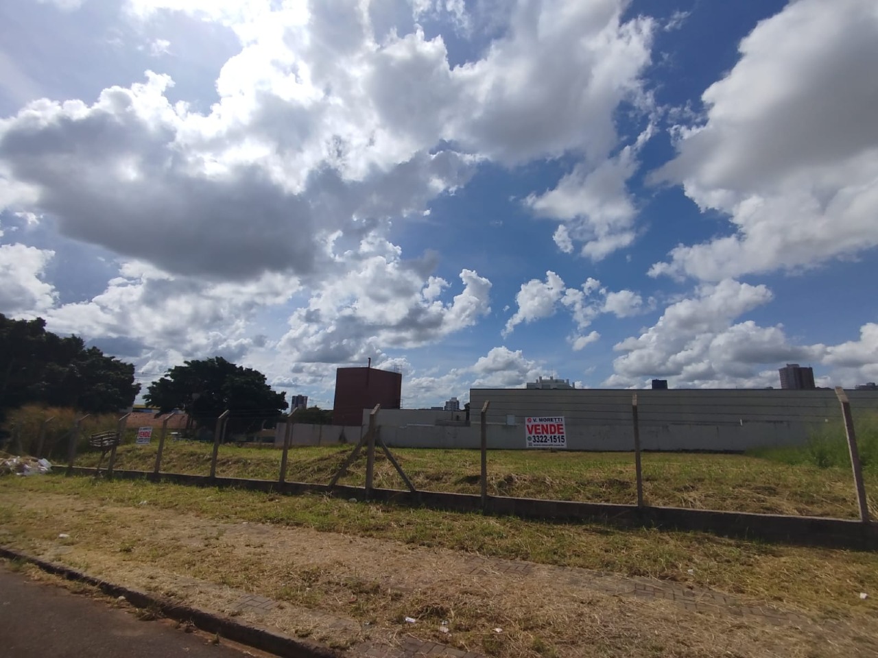 Terreno à venda no Alto Alegre: 