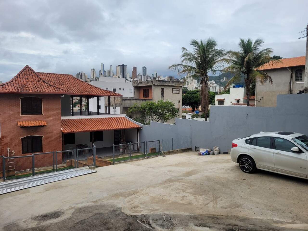 Imagem do imóvel Casa para aluguel, 4 quartos, 2 suítes, 8 vagas, Palmeiras - Belo Horizonte/MG