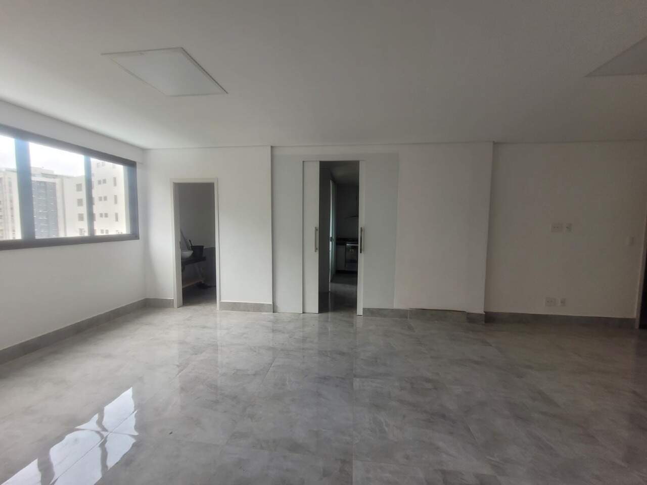 Imagem do imóvel Apartamento para aluguel, 2 quartos, 2 suítes, 2 vagas, Buritis - Belo Horizonte/MG