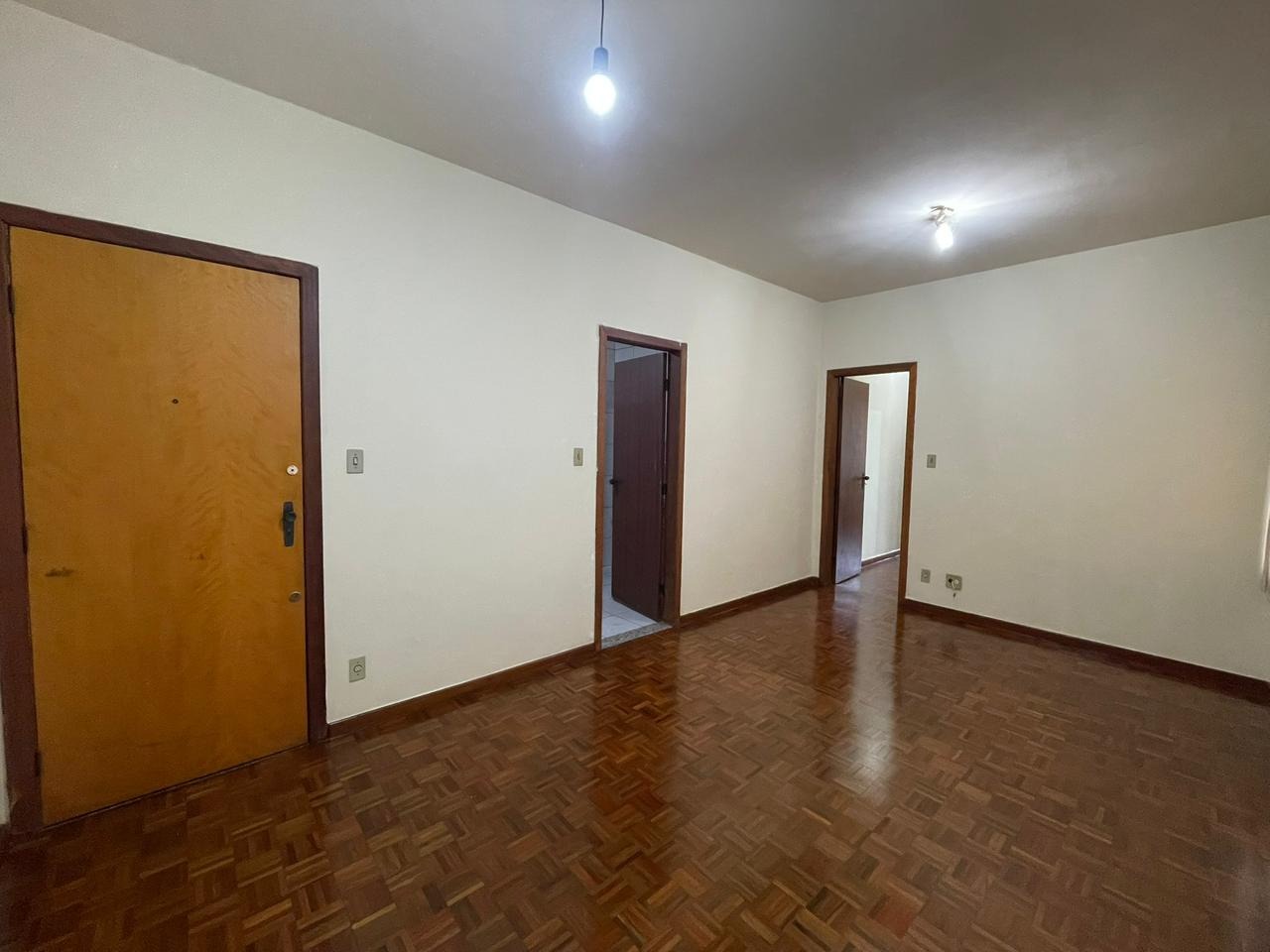 Imagem do imóvel Apartamento para aluguel, 3 quartos, 1 suíte, 2 vagas, Buritis - Belo Horizonte/MG