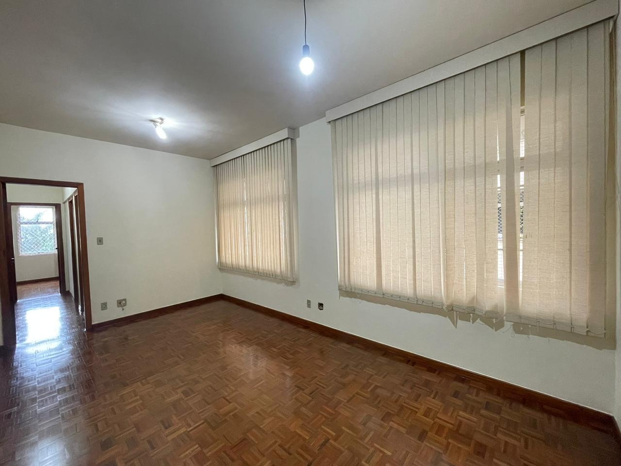 Imagem do imóvel Apartamento para aluguel, 3 quartos, 1 suíte, 2 vagas, Buritis - Belo Horizonte/MG