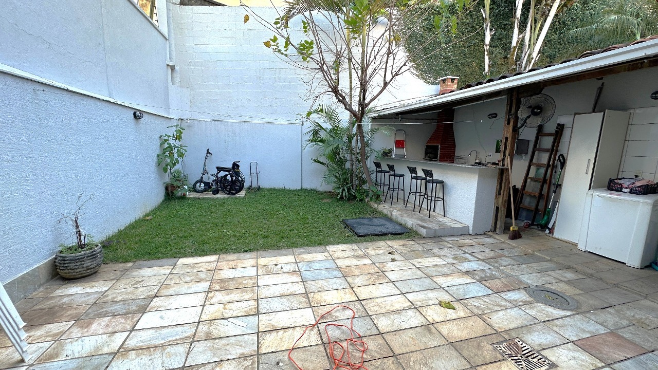 Imagem do imóvel Casa à venda, 3 quartos, 1 suíte, 2 vagas, Buritis - Belo Horizonte/MG