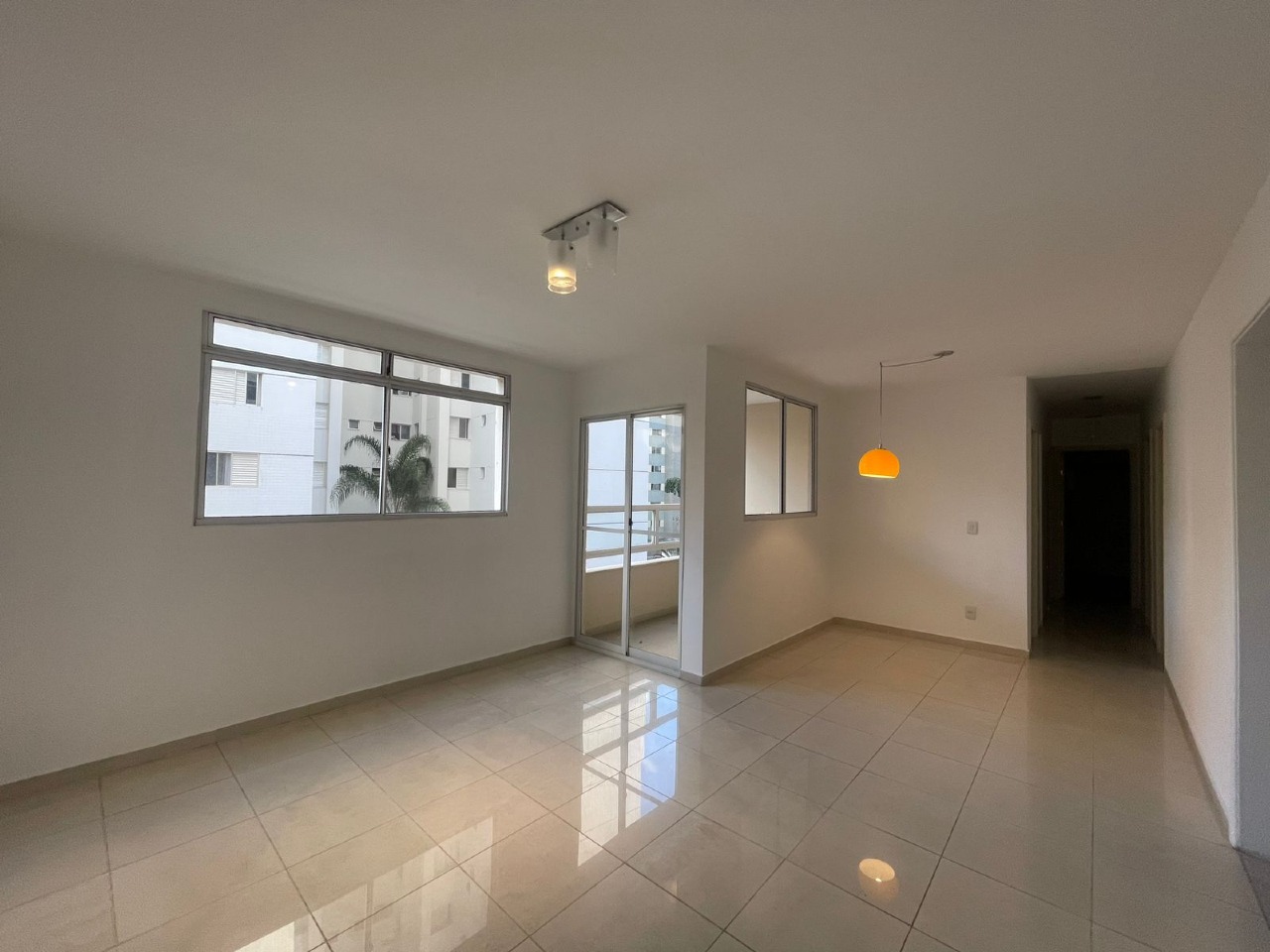 Imagem do imóvel Apartamento para aluguel, 4 quartos, 1 suíte, 2 vagas, Buritis - Belo Horizonte/MG