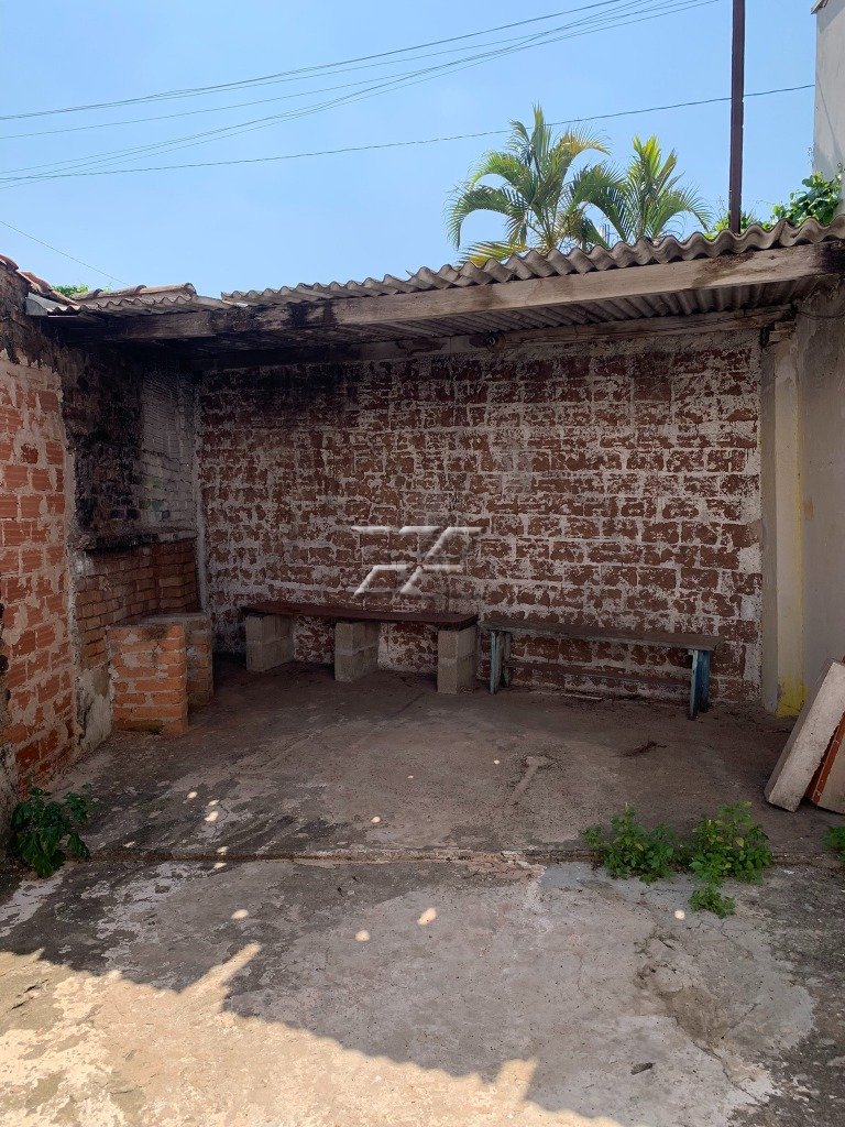 Salão Comercial para aluguel no Centro: Quintal